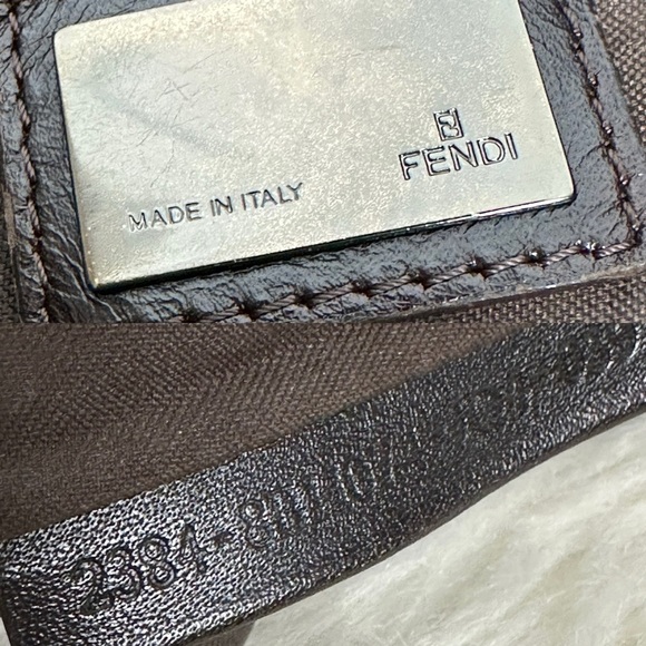 💯 Authentic Fendi Monogram Brown Tote Bag🍀 - Picture 12 of 16